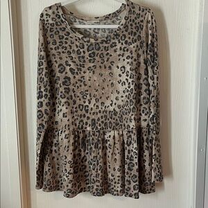 Jodifl Leopard Print Long Sleeve Peblum Sweater Top Large